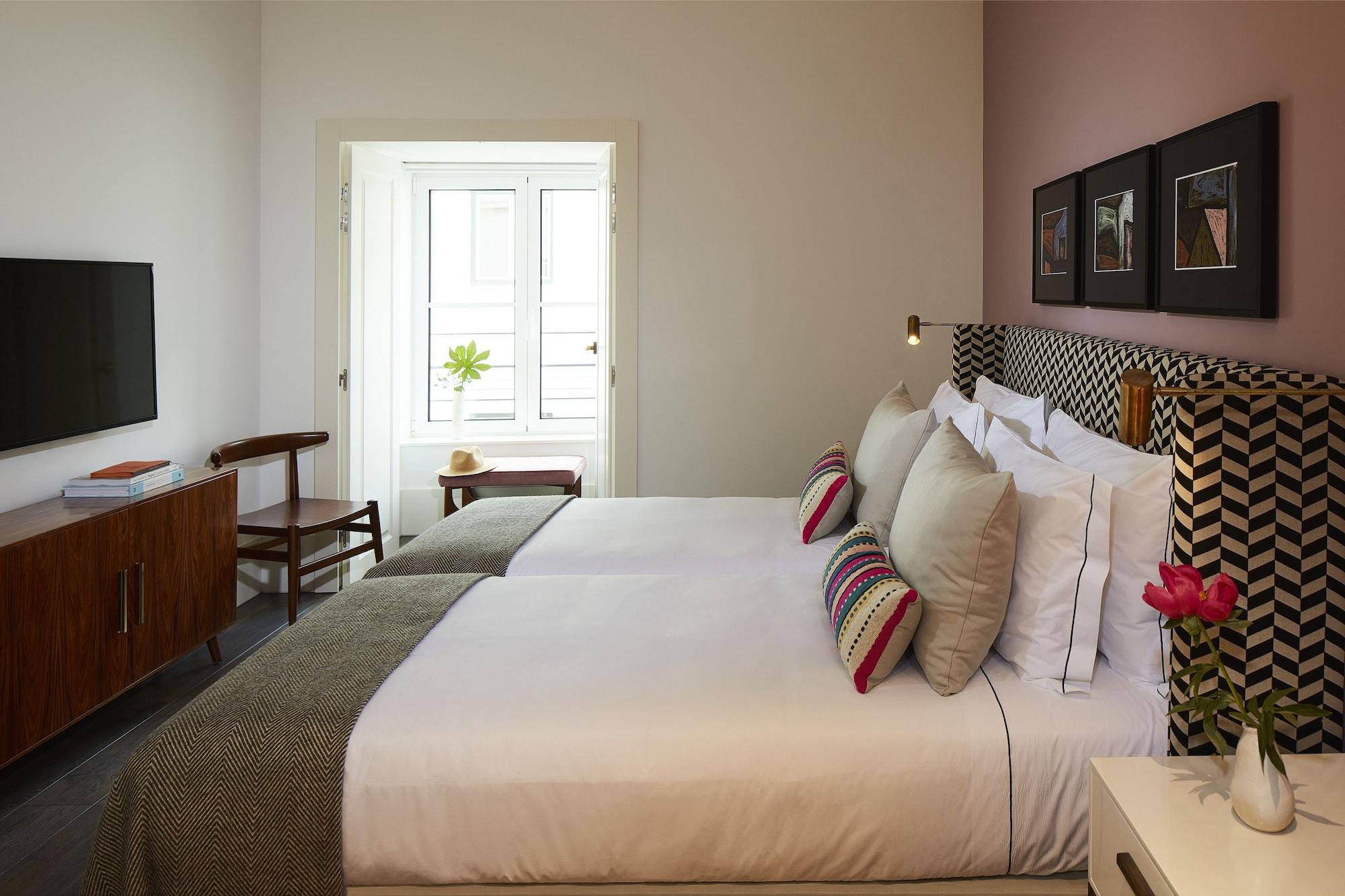 The Lumiares Hotel & Spa - Small Luxury Hotels Of The World Lisboa Εξωτερικό φωτογραφία A bedroom at the Hotel Americano