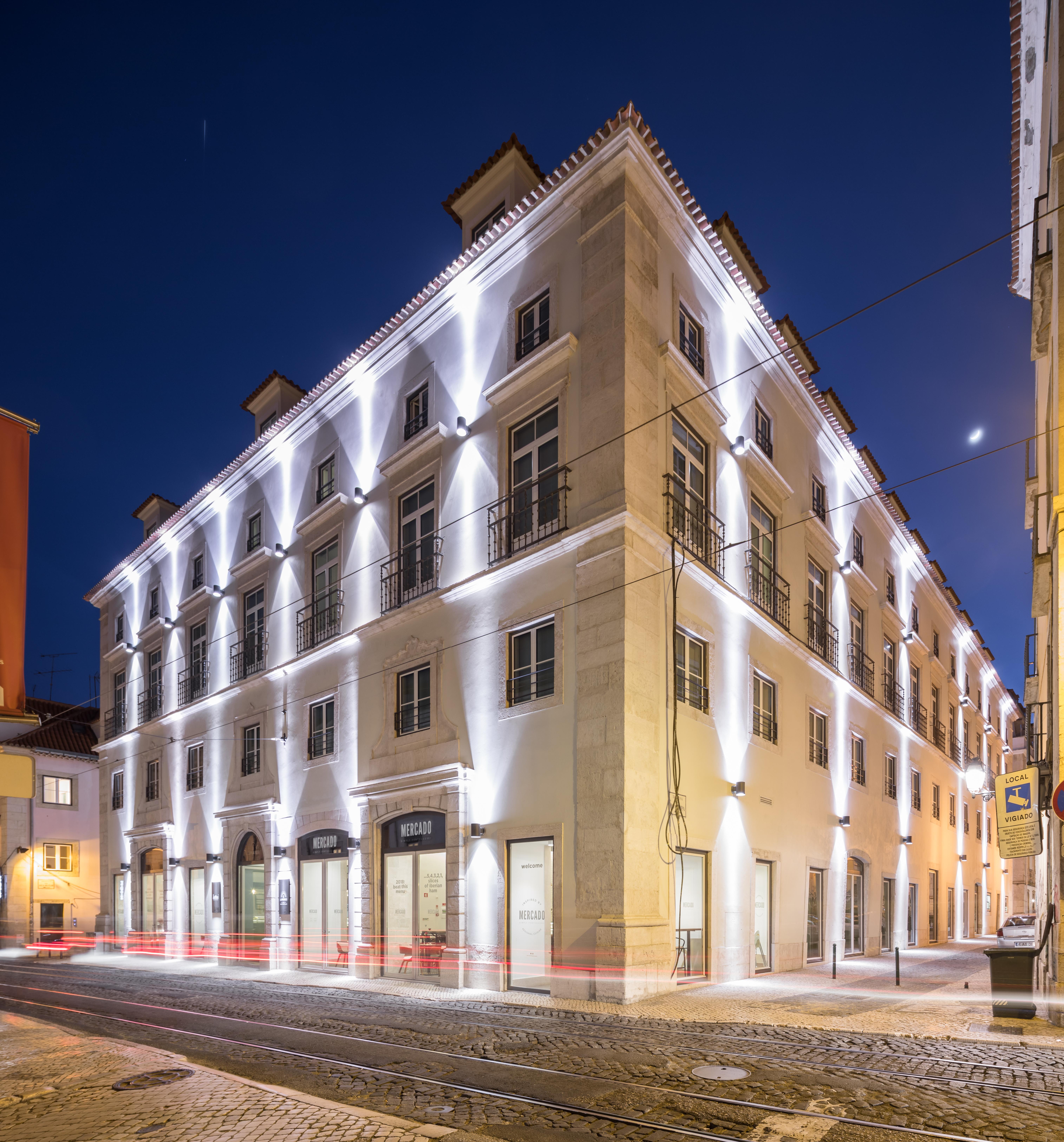 The Lumiares Hotel & Spa - Small Luxury Hotels Of The World Lisboa Εξωτερικό φωτογραφία The building of the University of Novi Sad