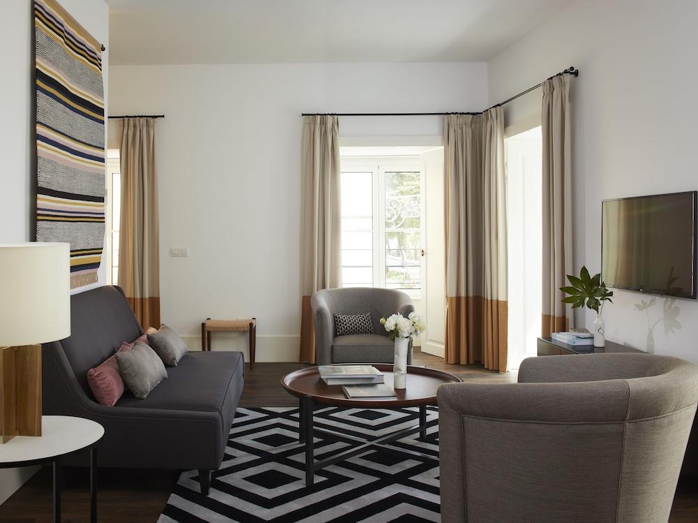 The Lumiares Hotel & Spa - Small Luxury Hotels Of The World Lisboa Εξωτερικό φωτογραφία A living room