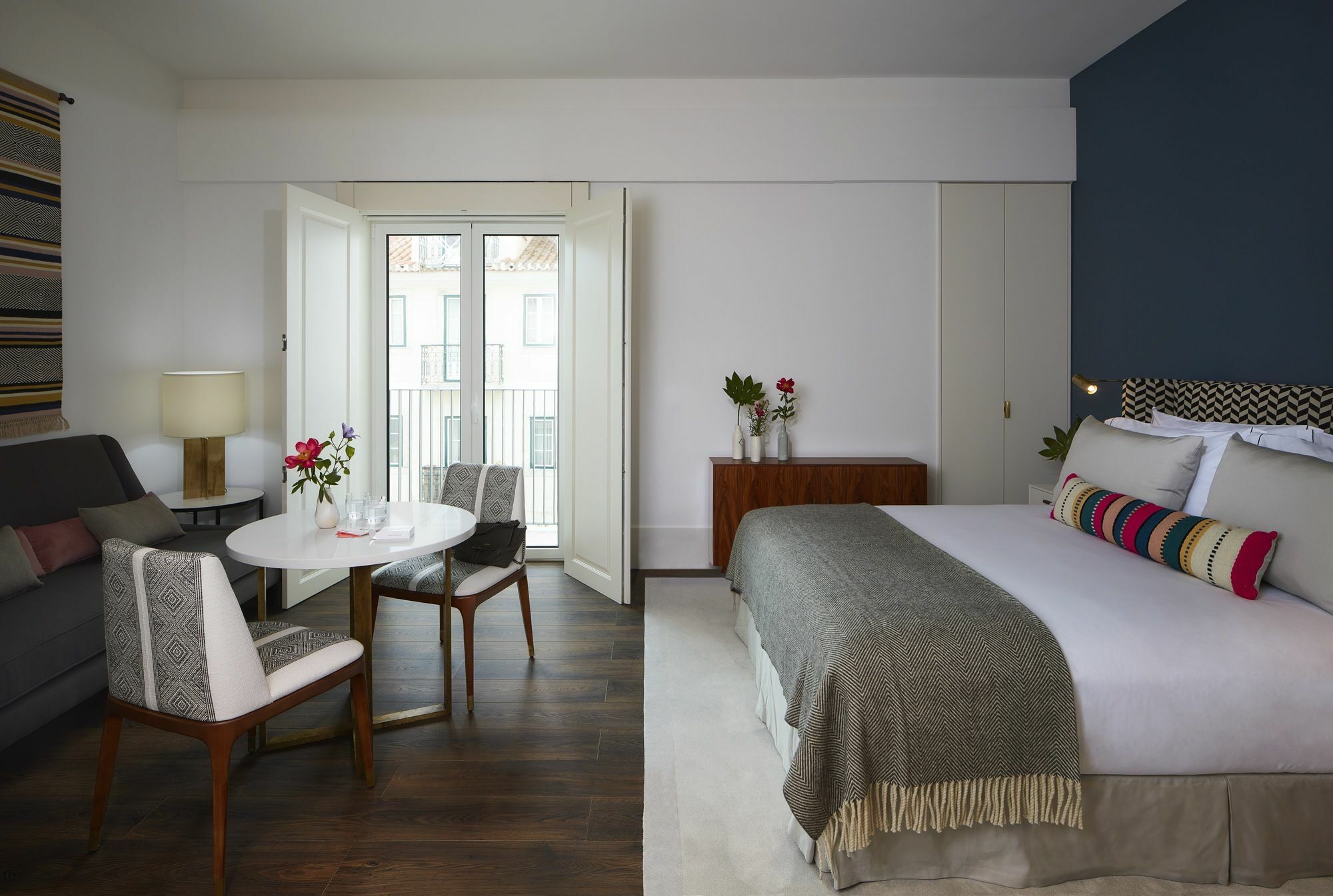 The Lumiares Hotel & Spa - Small Luxury Hotels Of The World Lisboa Εξωτερικό φωτογραφία A room at the hotel